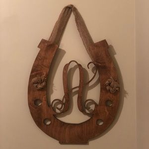 Horseshoe “A” Hanger (outside/inside) door/wall